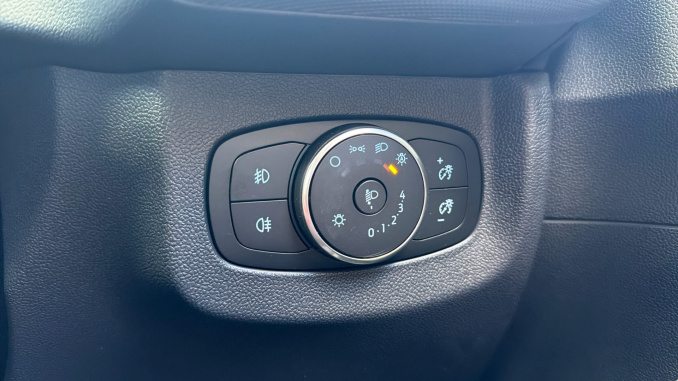 Ford Transit Courier Diesel 1.5 EcoBlue Trend Van - Image 24